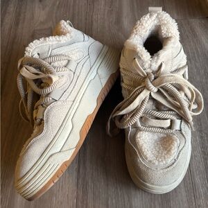 Steve Madden Fleece Lined Sneakers